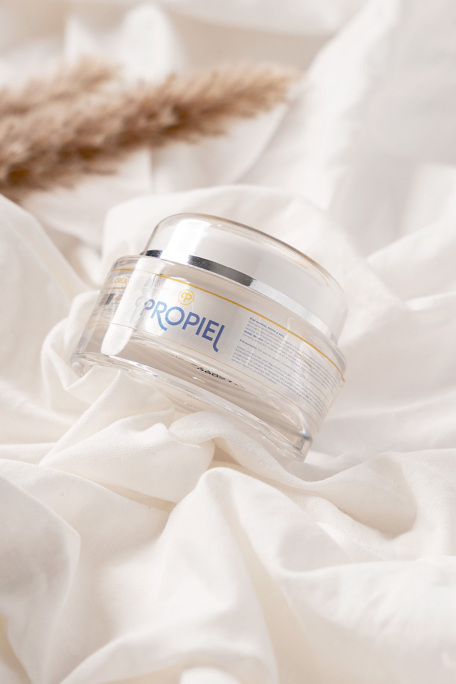 Firming and Regenerating Anti-Wrinkle Gel Cream